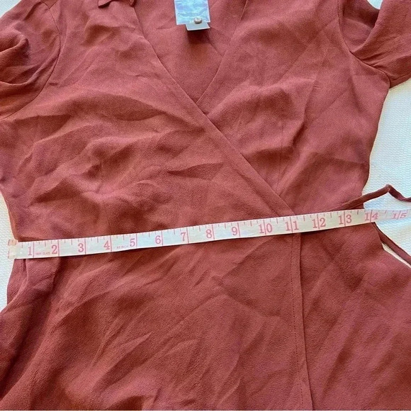 J. Crew Drapey crepe wrap top size 4 - Picture 7 of 8